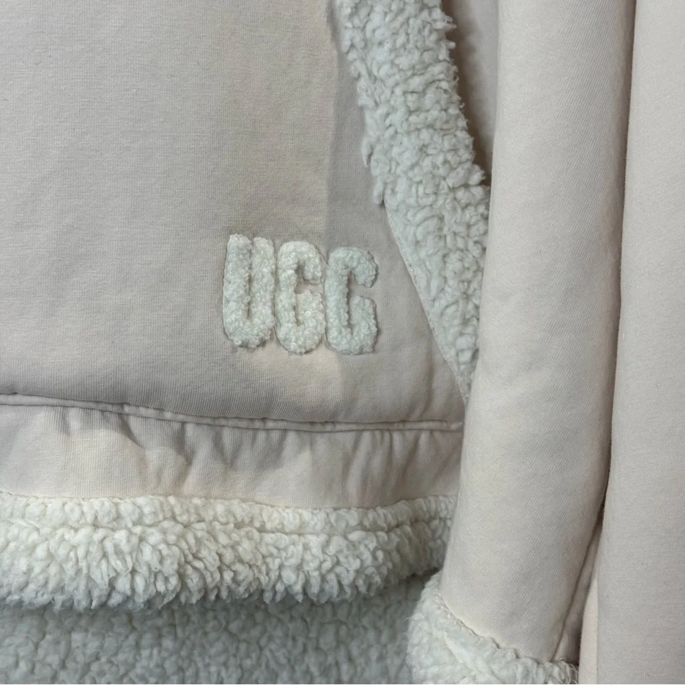 UGG Sharonn Bonded Fleece Pullover Soft Pink Hooded Pullover Medium EUC - Picture 9 of 14